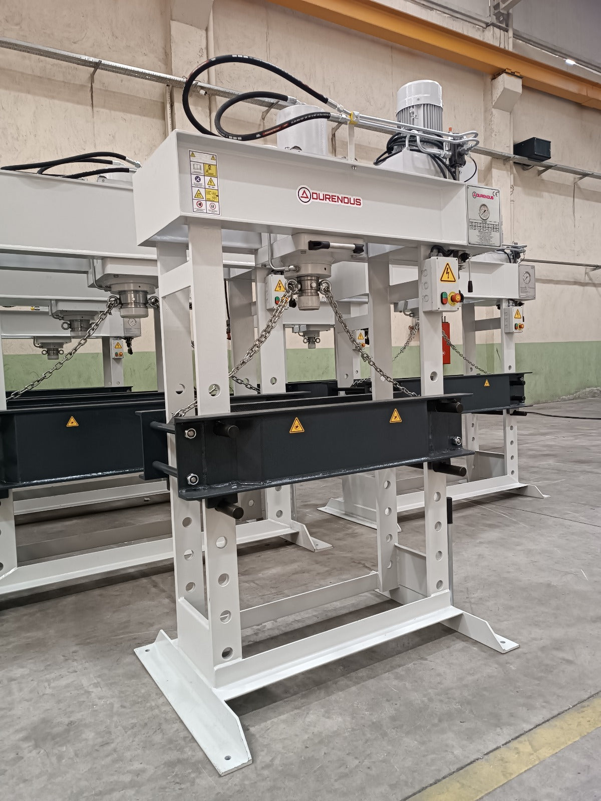 Durendus Serie DW Pressa Idraulica 30 Ton con cilindro Scorrevole