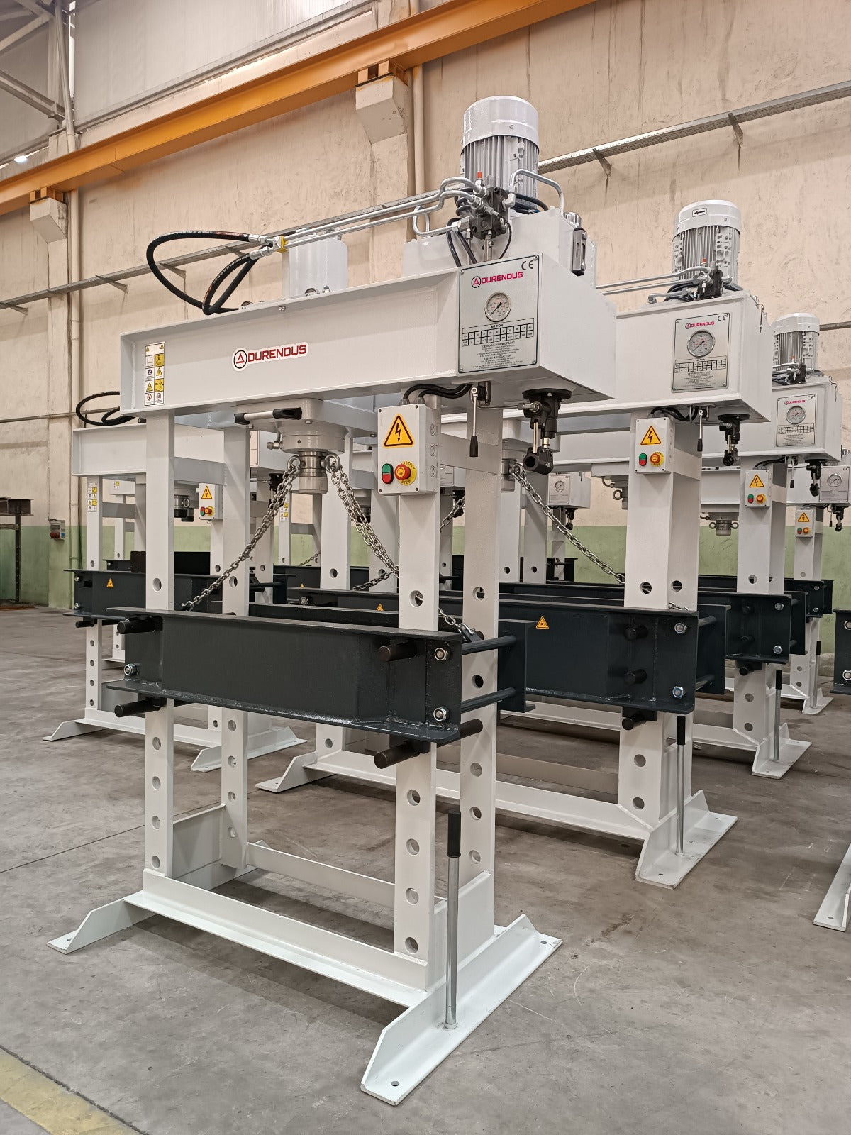 Durendus Serie DW Pressa Idraulica 30 Ton con cilindro Scorrevole